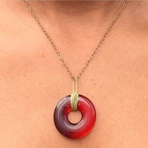 red pendant necklace w/ hook and eye clasp